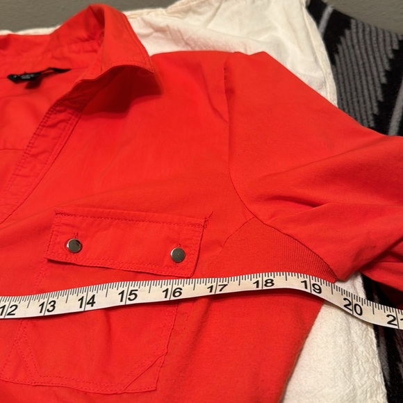 Zac & Rachel Medium red women’s top - Picture 5 of 7